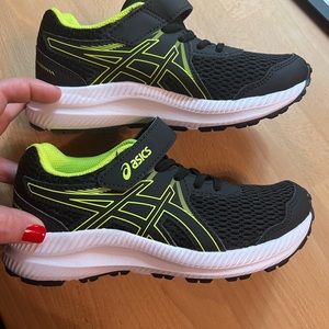 ASICS - boys shoes